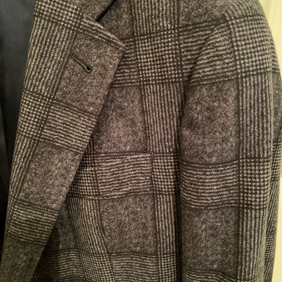 Armani Mens Blazer - Picture 2 of 13